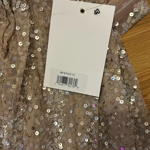 NWT Mac Duggal Nude Sequin Gown - Picture 4 of 6